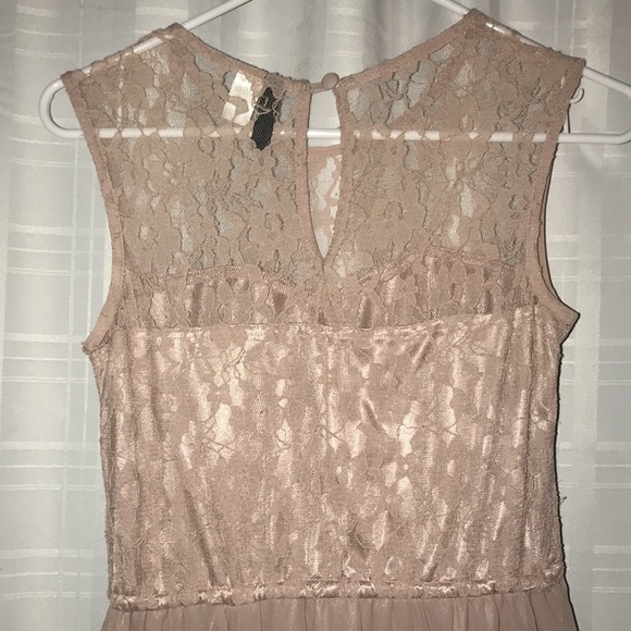 Beautiful Dress, size 6; Like new! - Picture 5 of 7
